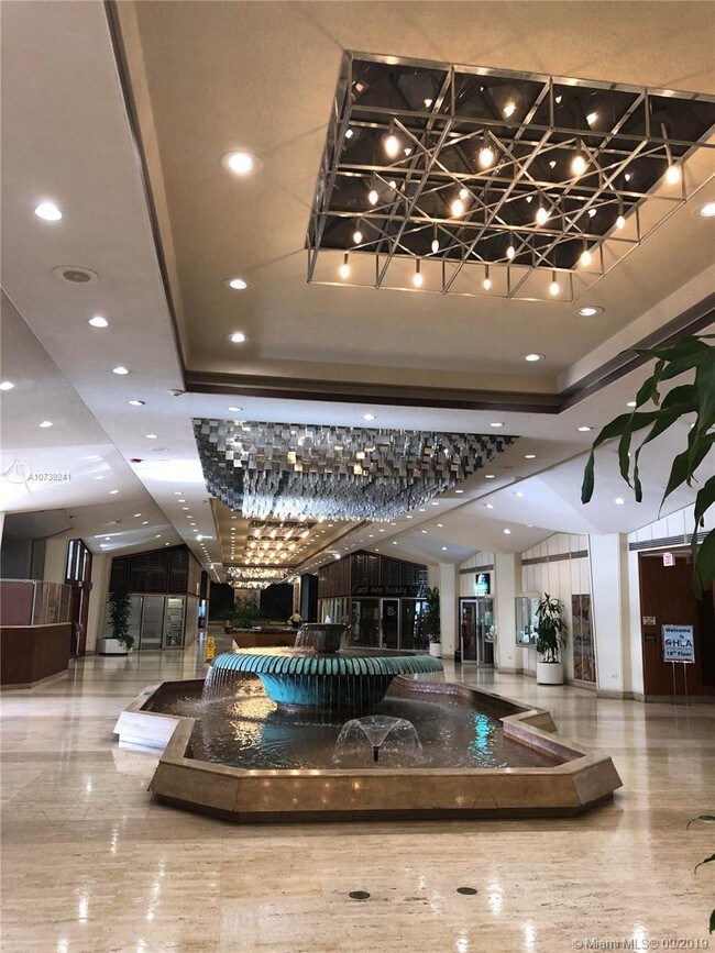 Building Photo - 999  Brickell Bay Dr  902 Miami FL 33131