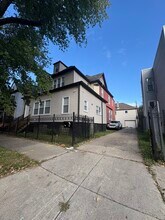 Building Photo - 432 W 61st Pl Building Photo - 432 W 61st Pl