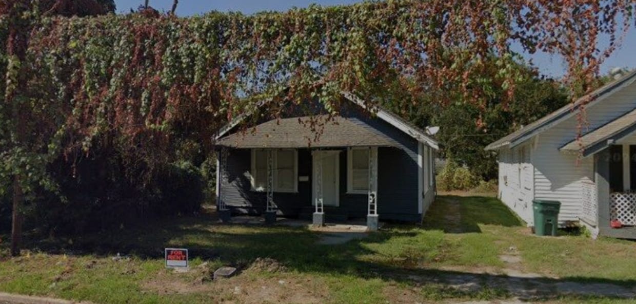 Primary Photo - 1380 Live Oak St