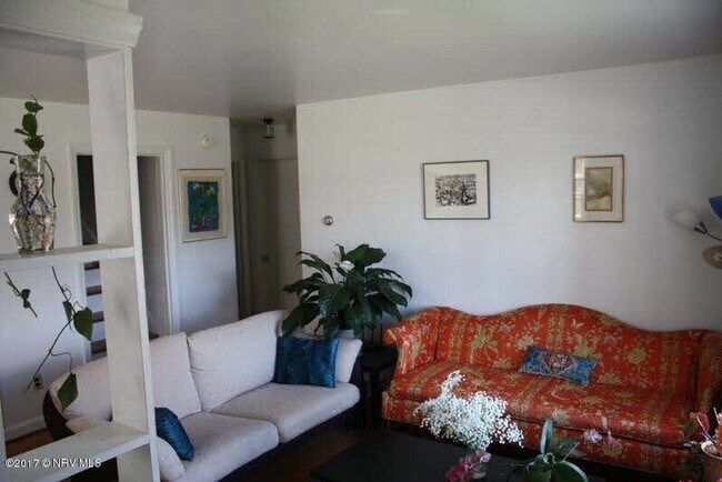 Foto del edificio - Charming Blacksburg Home with Spacious Bas...
