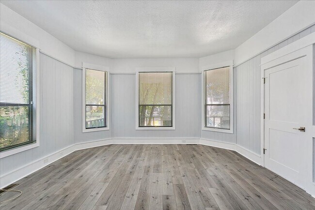 Foto del edificio - 2142 Park St