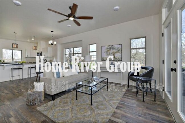 Foto del edificio - 429 E Trackstand Ln