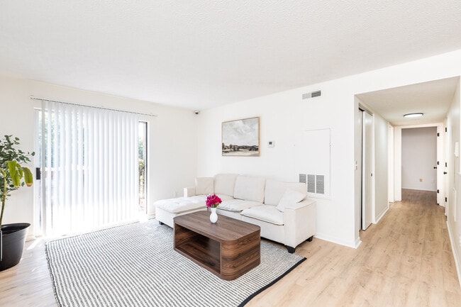 Foto del edificio - Northwoods Reserve