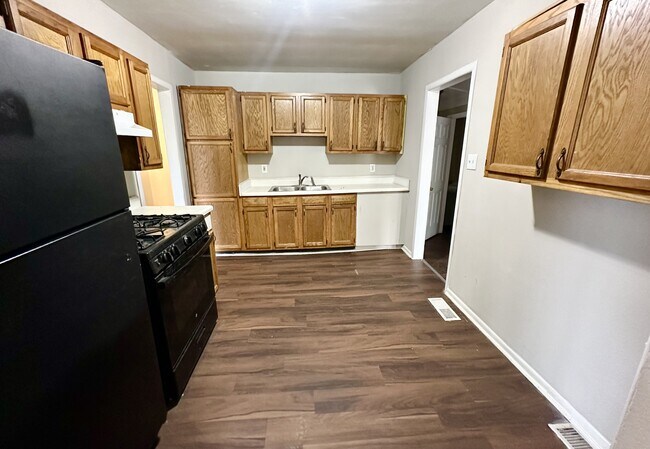 Foto del edificio - 3609 Ellis Ave SW