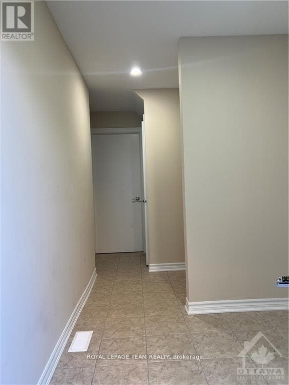 Photo du bâtiment - 1520 Blohm Dr