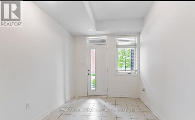 Building Photo - 5 Antrin St