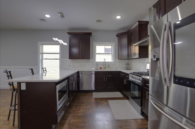 Building Photo - 22 Terrace Ave