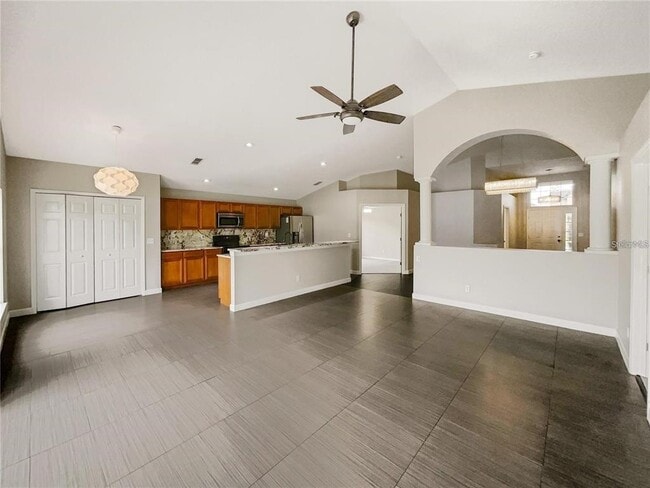 Foto del edificio - 4655 Doral Park Ave