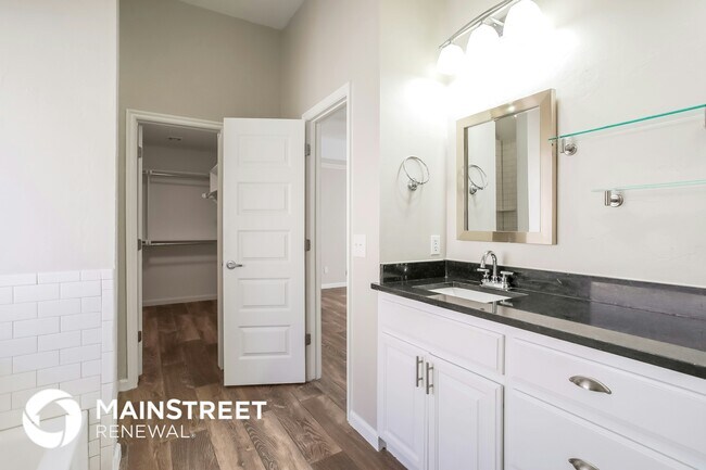 Foto del edificio - 17304 Hardwood Pl