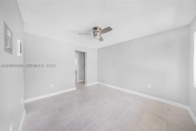 Foto del edificio - 1150 NW 1st St