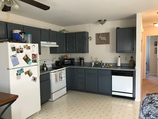 Foto del edificio - 1355 Cherry St