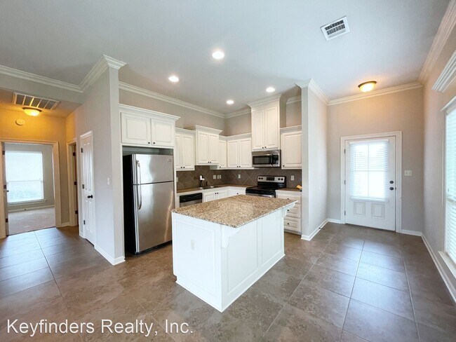 Building Photo - 3 br, 2 bath House - 1695 El Tigre Dr.