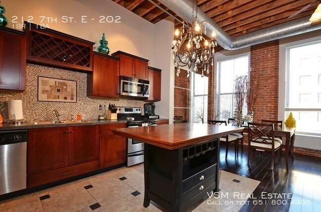 Foto del edificio - 212 7th St E