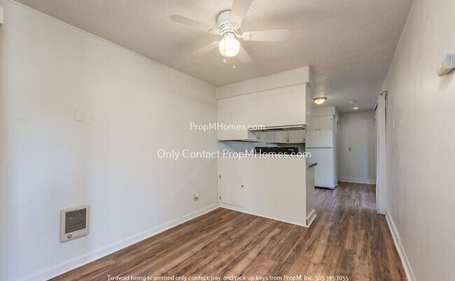 Foto del edificio - Comfortable Apartment Living with Sunlit B...