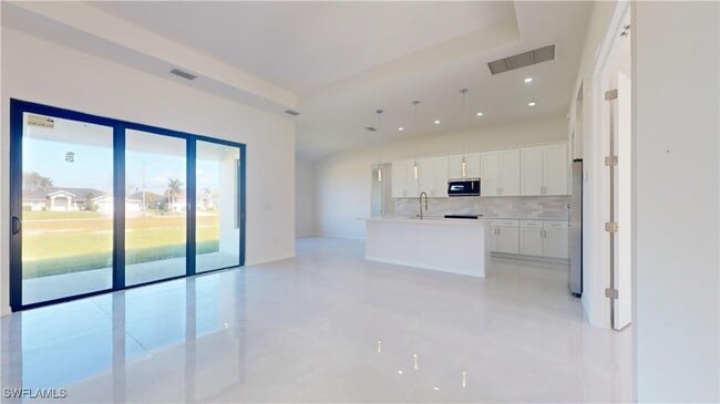 Foto del edificio - 2421 NW 24th St