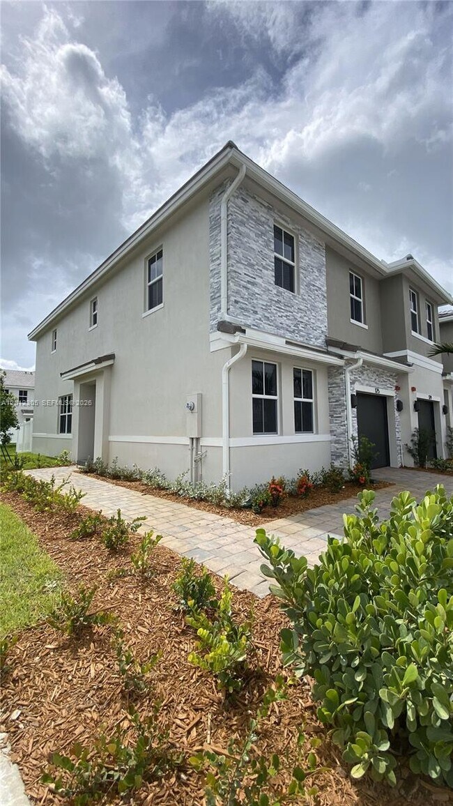 Foto del edificio - 125 SW 171st Wy