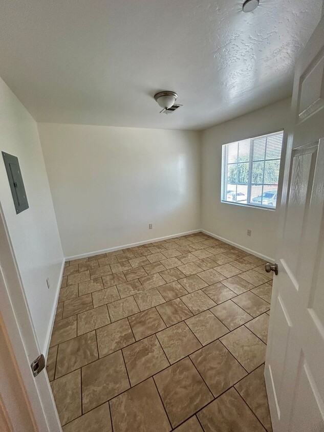 Primary Photo - 117 N Street