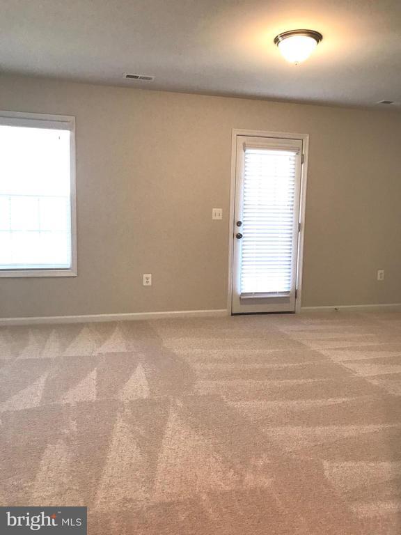 Building Photo - 12109 Bowling Farm Ct