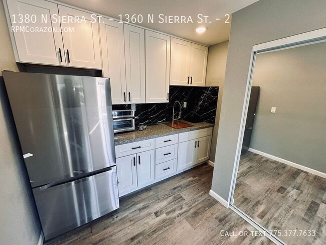 Building Photo - 1380 N Sierra St