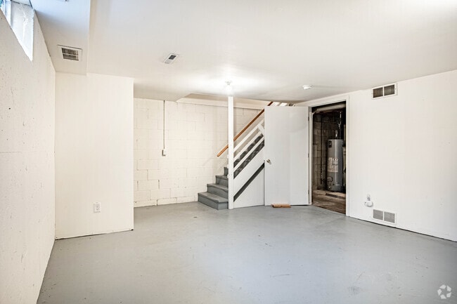 2BR, 2.5BA - 1086SF - Brody Drive
