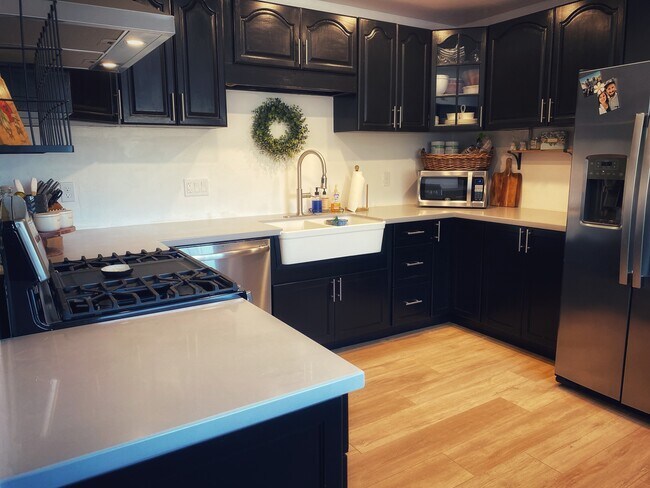 Foto del edificio - 901 Black Oak Dr