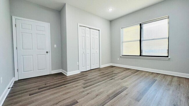 Building Photo - 215 Rosa Parks Blvd