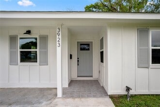 Building Photo - 3923 Alsace St