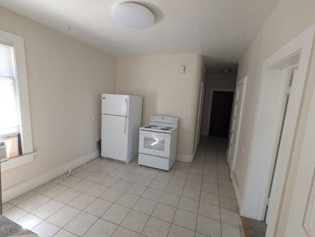 Building Photo - 805 E 100 S