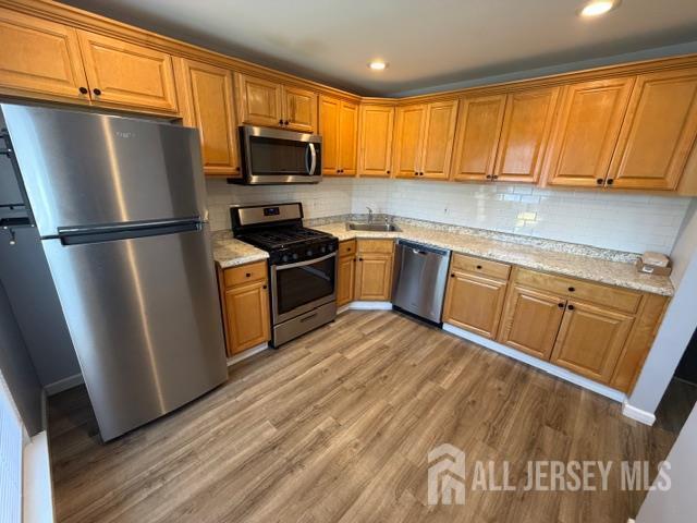 Foto del edificio - 253 Bromley Pl