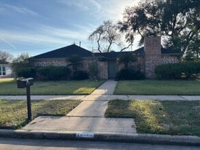 Building Photo - 12302 Wrenthorpe Dr
