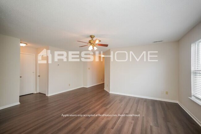 Building Photo - 13126 North Becks Grove Drive