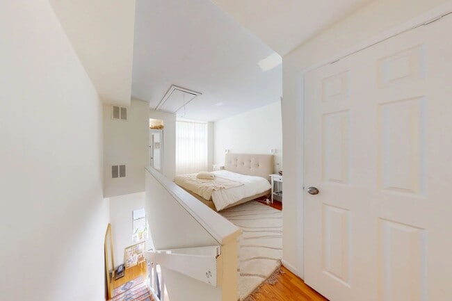 Photo - 319 S 10th St Apartment