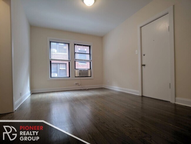 Foto del edificio - 2649 N Spaulding Ave