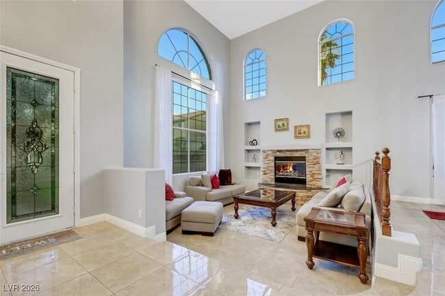 Building Photo - 9495 Vieno Canyon St