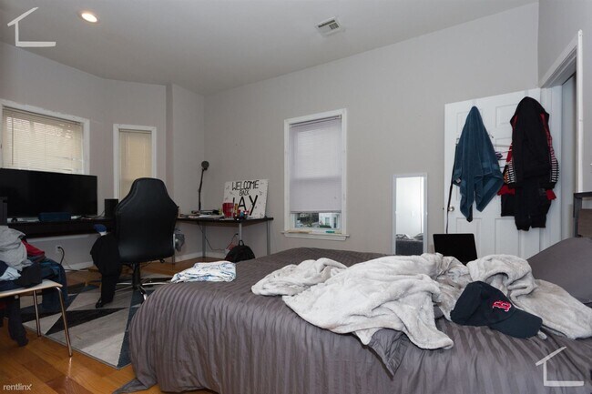 Building Photo - 5 br, 2 bath House - 47 Allston St