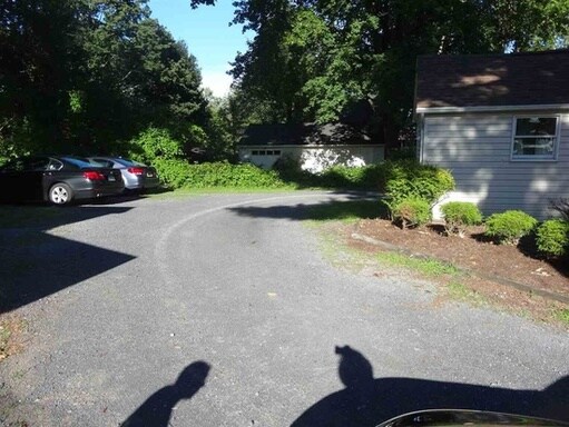 Foto del edificio - 471 Kenwood Ave