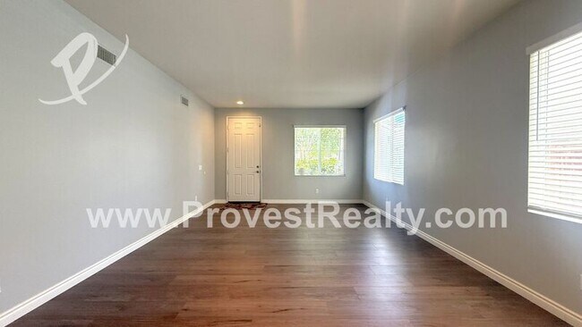 Foto del edificio - 10234 Susan Ave