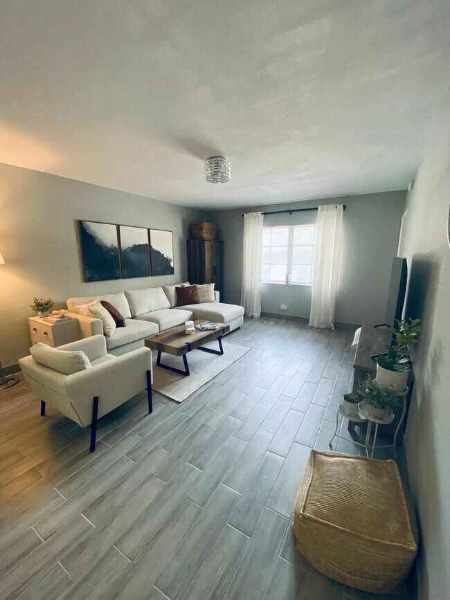 Foto del edificio - 2426 SE 17th St