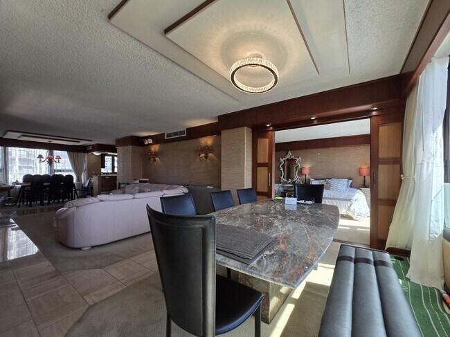 Building Photo - 1650 Ala Moana Blvd