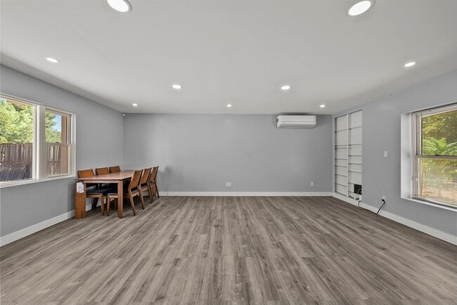 Building Photo - 2321 W Avenue M4