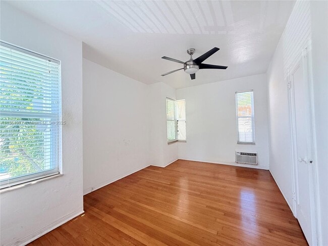 Foto del edificio - 315 W 28th St