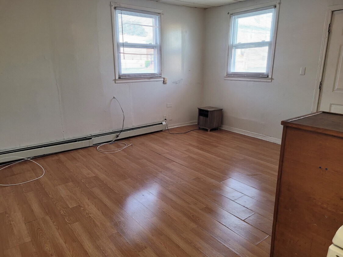 Primary Photo - 1200 S Wood Ave