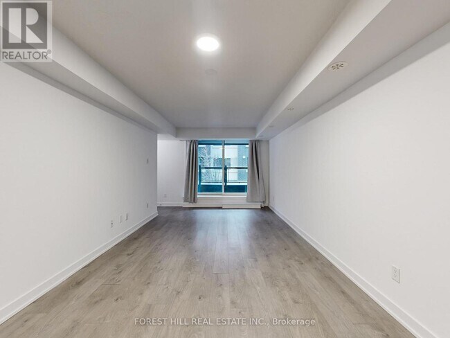 Photo du bâtiment - 1135 Cooke Blvd.