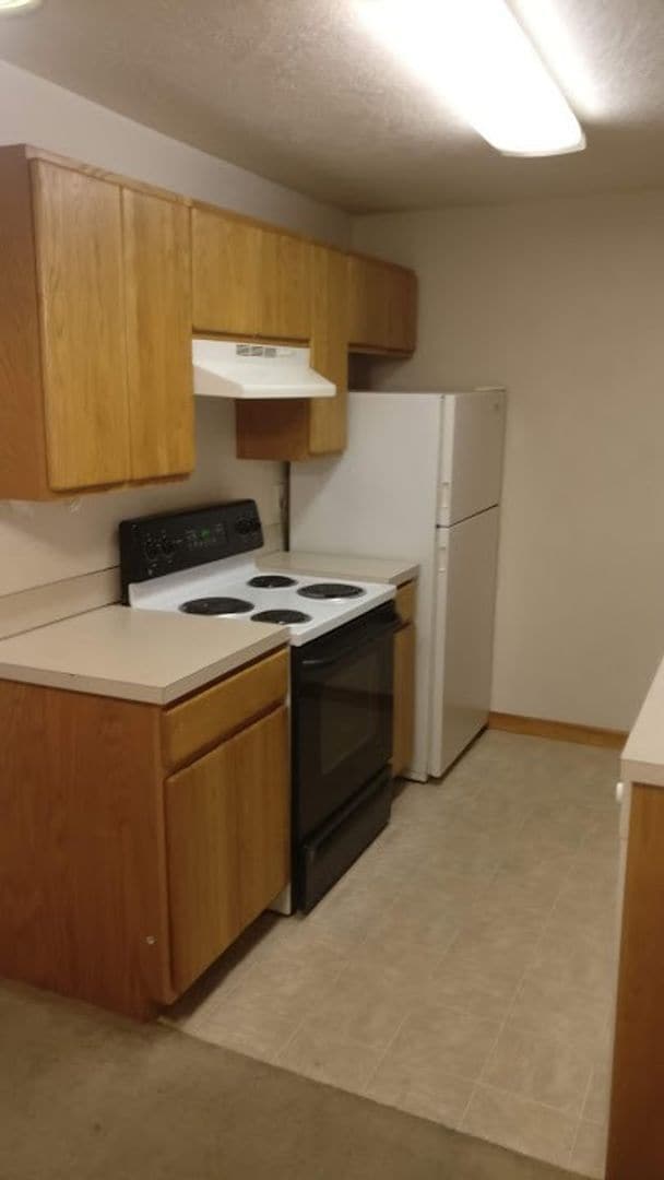 Building Photo - Downtown Port Angeles - 1 Bed 1 Ba / Ground Floor Unit!