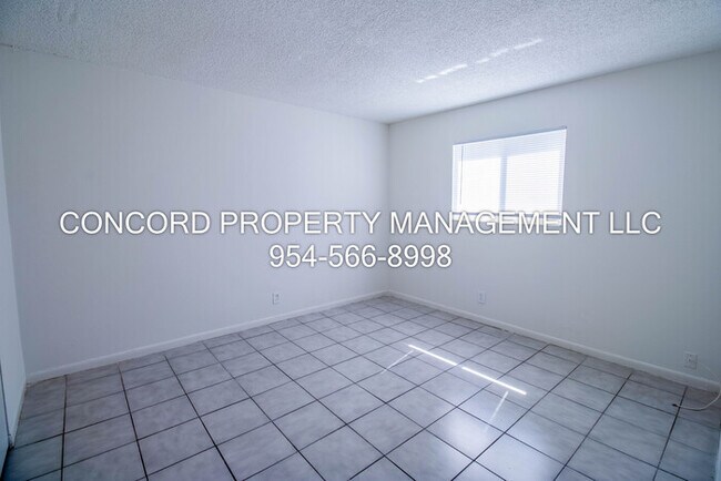 Building Photo - Poolside 1 Bedroom 1 Bathroom- Pool- Laundry on Site- Available Now