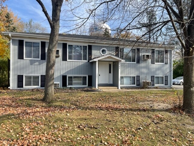 Primary Photo - 565 Drom Ct