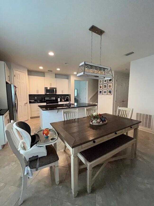 Building Photo - 14043 Prater Ct