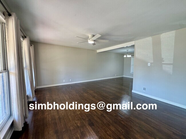 Foto del edificio - 2636 W Avenue N
