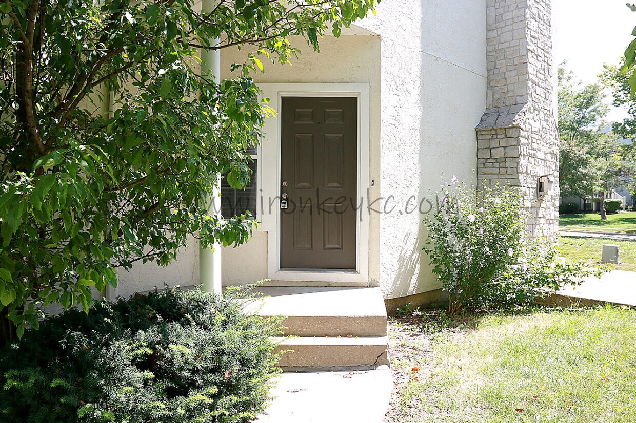 Primary Photo - 9221 Boehm Dr
