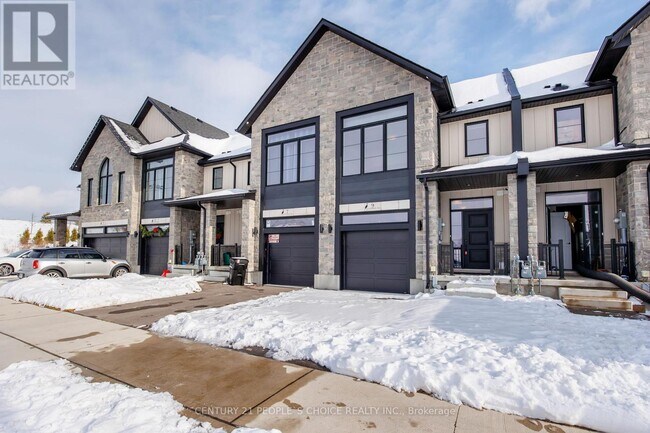 Photo du bâtiment - 9 Queensbrook Cres